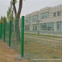 防護網與風水球 家居安全與美學的巧妙融合